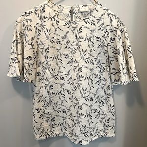 Universal Thread Floral Blouse